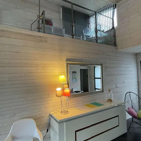 Maison Moderne, Piscine Privee - 6 Pers. - Fr-1-881-2 Villa *