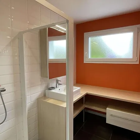 Maison Moderne, Piscine Privee - 6 Pers. - Fr-1-881-2 *